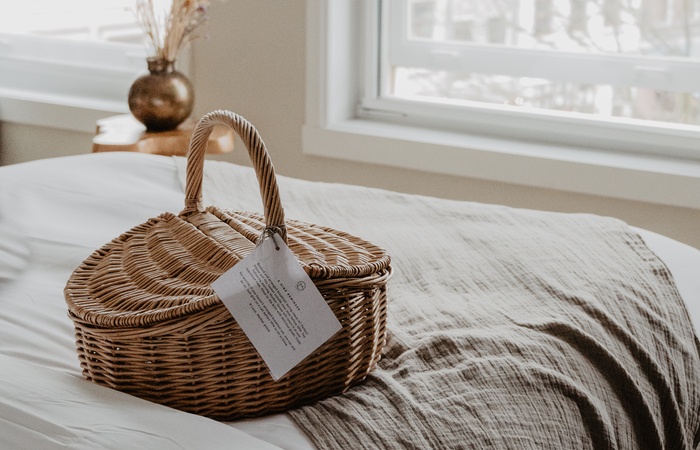 Romantisch ontbijt op bed tijdens je verblijf in Utrecht bij Mother Goose